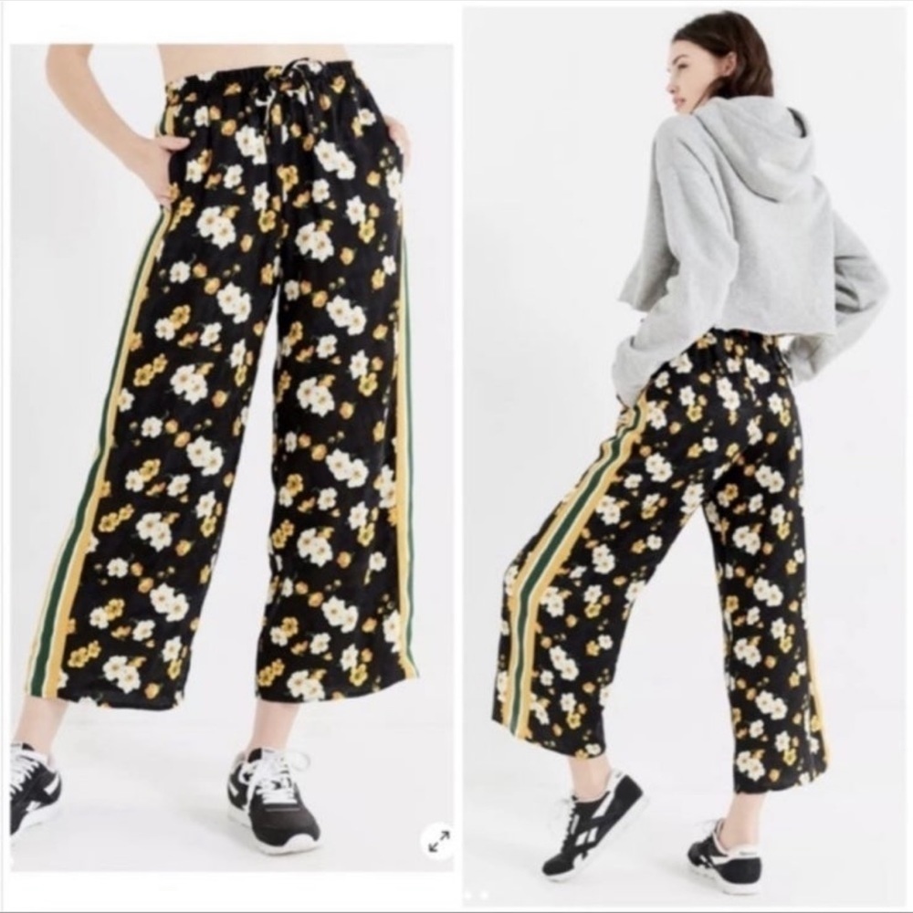 Urban Outfitters by free people Side Striped Satin flower wide leg Track Pants - Picture 4 of 10
